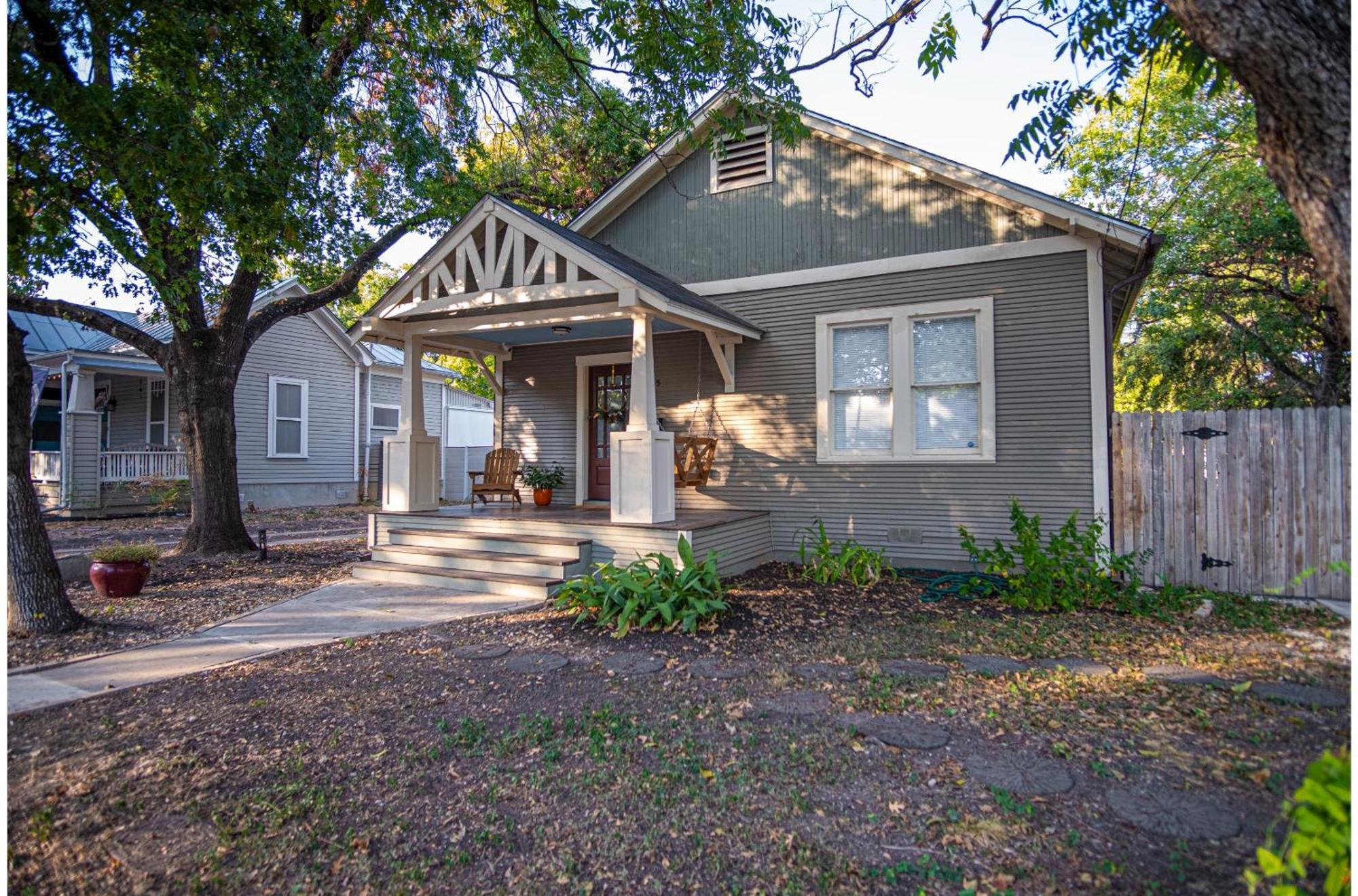 Chic Downtown Farmhouse With Garden And Bbq Grill San Antonio Exteriör bild